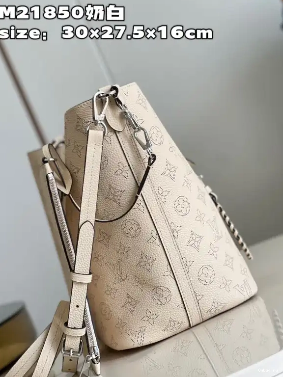 VUITTON LOUIS MM BLOSSOM 0513